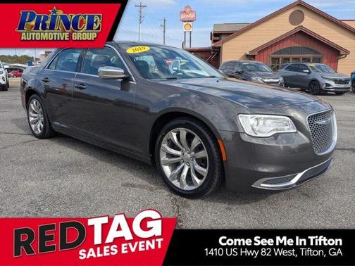 2019 Chrysler 300 Touring