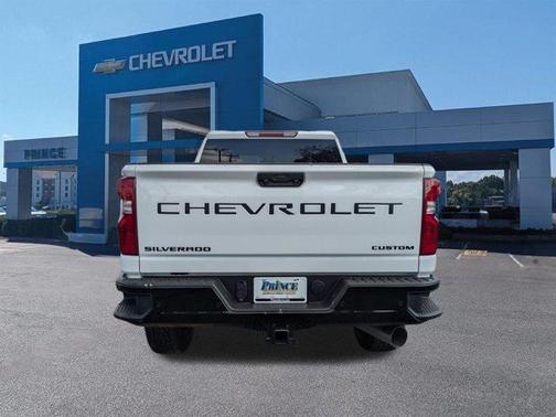 2026 Chevrolet Silverado 2500 Custom