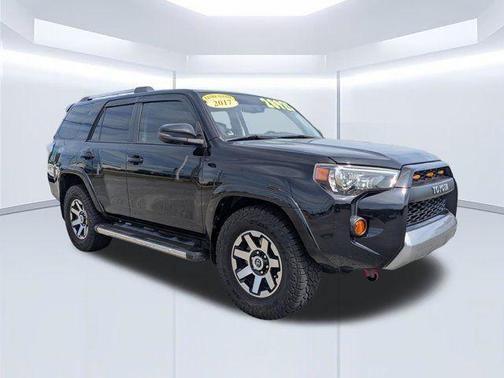 Midnight Black Metallic 2017 Toyota 4Runner SR5 Premium