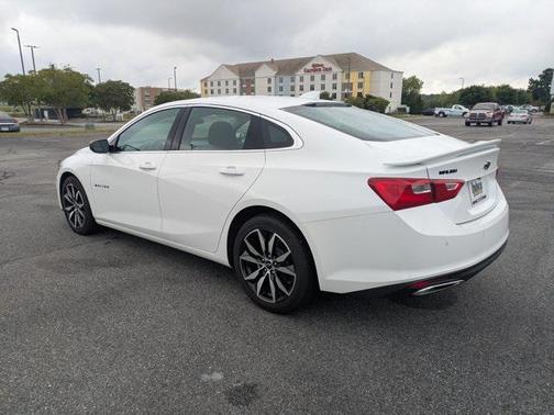 2024 Chevrolet Malibu FWD RS