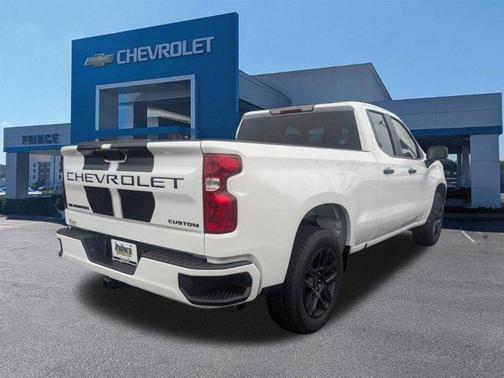 2025 Chevrolet Silverado 1500 Custom