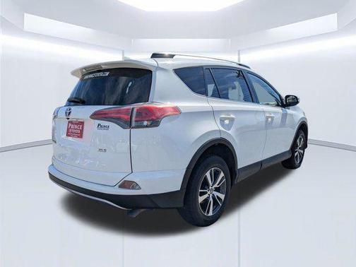 Super White 2017 Toyota RAV4 XLE