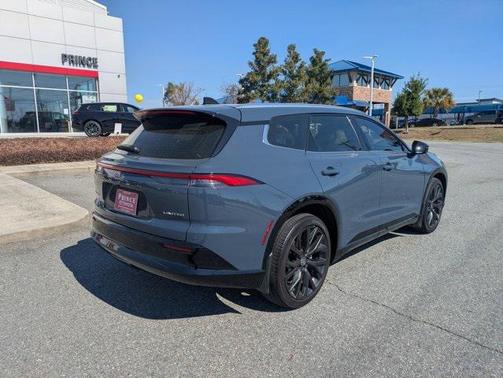 2025 Toyota Crown Signia Limited