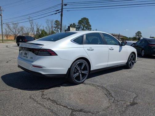 2025 Honda Accord Hybrid Base