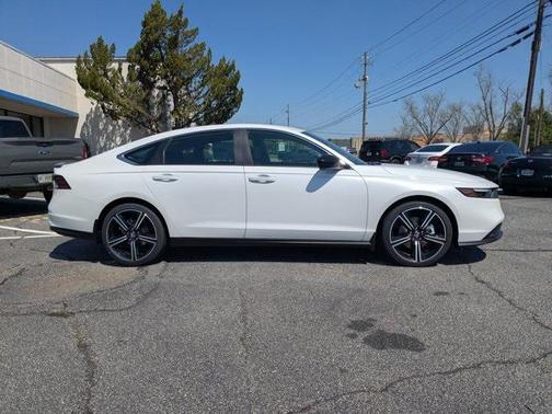 2025 Honda Accord Hybrid Base