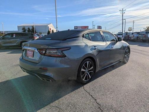 2022 Nissan Maxima SV Xtronic CVT
