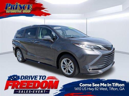 Magnetic Gray Metallic 2025 Toyota Sienna Limited
