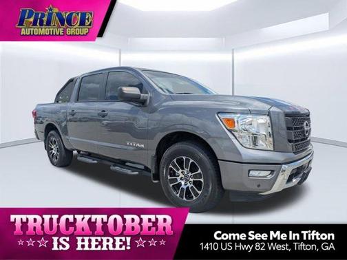 2023 Nissan Titan SV