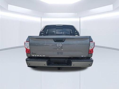 2023 Nissan Titan SV