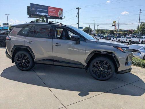 02sq 2026 Toyota RAV4 SE