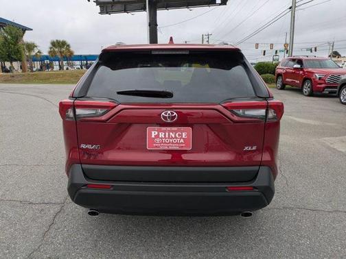 2025 Toyota RAV4 XLE