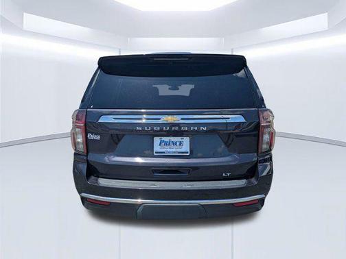Dark Ash Metallic 2022 Chevrolet Suburban LT