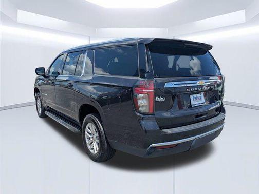 Dark Ash Metallic 2022 Chevrolet Suburban LT