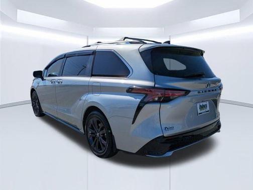2024 Toyota Sienna XSE 7 Passenger