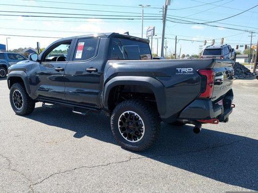 01l7 2026 Toyota Tacoma Hybrid TRD Off Road