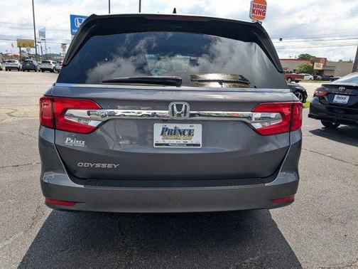Lunar Silver Metallic 2019 Honda Odyssey EX-L