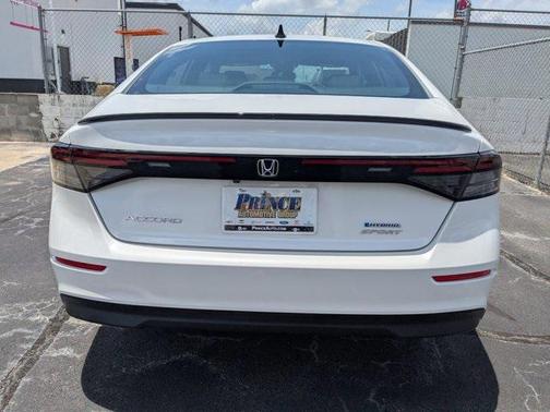 2025 Honda Accord Hybrid Base