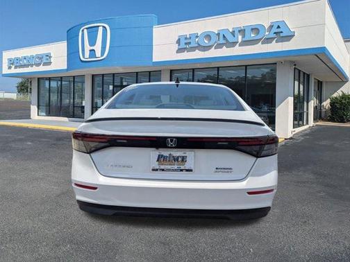 2025 Honda Accord Hybrid Base