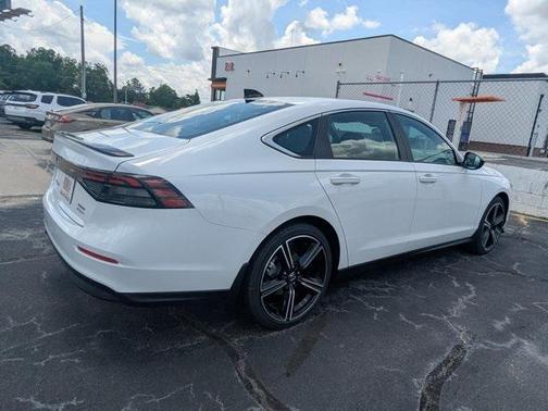 2025 Honda Accord Hybrid Base