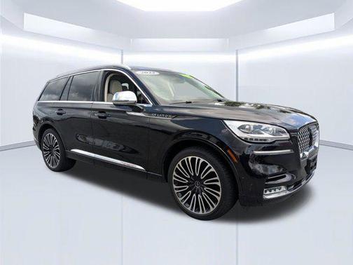 Infinite Black Metallic Clearcoat 2022 Lincoln Aviator Black Label AWD