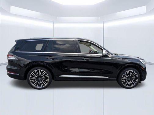 Infinite Black Metallic Clearcoat 2022 Lincoln Aviator Black Label AWD