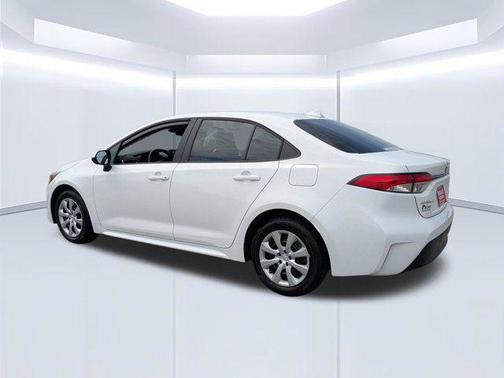 Ice Cap 2025 Toyota Corolla LE