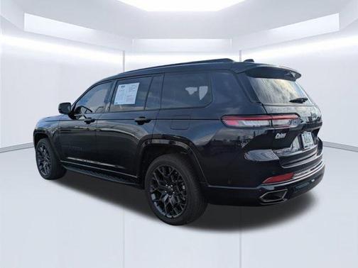 2023 Jeep Grand Cherokee L Summit Reserve