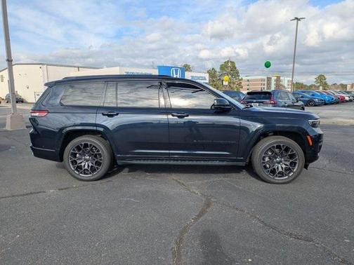 2023 Jeep Grand Cherokee L Summit Reserve