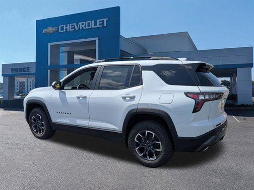 Polar White Tricoat 2026 Chevrolet Equinox FWD ACTIV