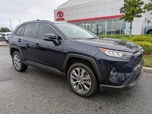 2019 Toyota RAV4 XLE Premium