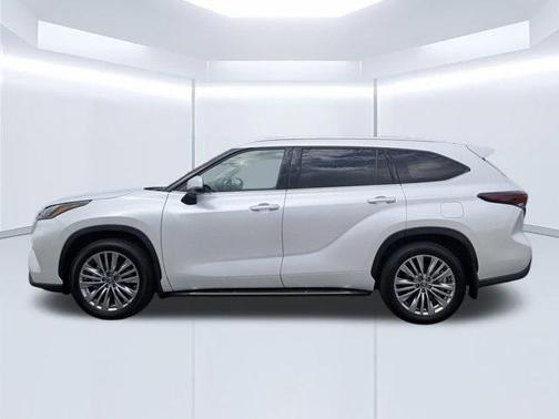 2024 Toyota Highlander Platinum