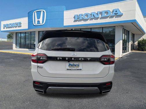 Platinum White Pearl 2026 Honda Pilot EX-L