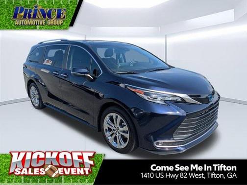 2024 Toyota Sienna Platinum 7 Passenger