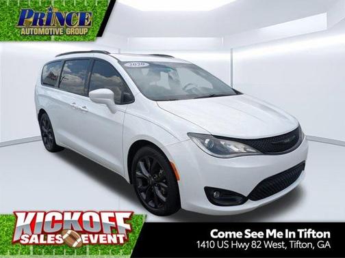 2020 Chrysler Pacifica Touring-L Plus