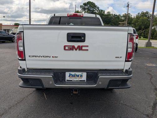 Summit White 2020 GMC Canyon SLT