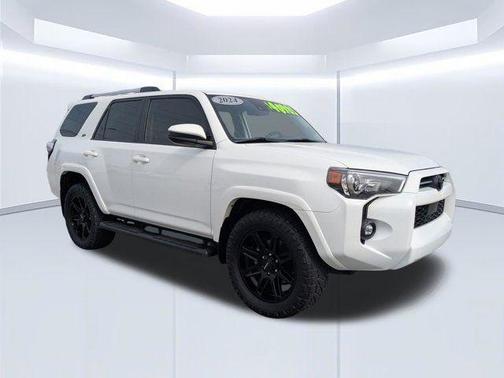 Wind Chill Pearl 2024 Toyota 4Runner SR5