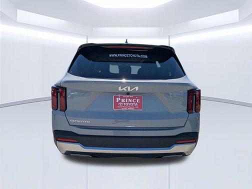 Wolf Gray 2025 Kia Sorento S
