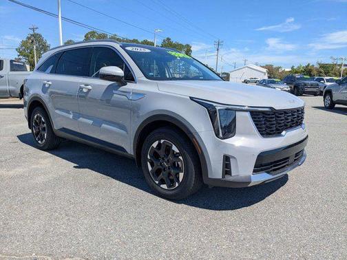 Wolf Gray 2025 Kia Sorento S