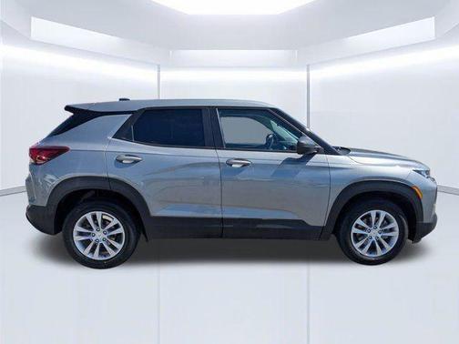 Sterling Gray Metallic 2023 Chevrolet Trailblazer LS