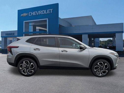 Sterling Gray Metallic 2026 Chevrolet Trax FWD 2RS