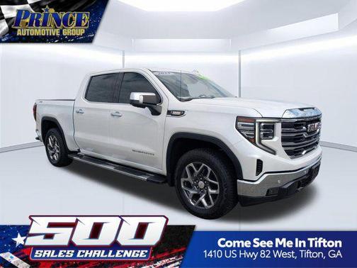 White Frost Tricoat 2023 GMC Sierra 1500 SLT