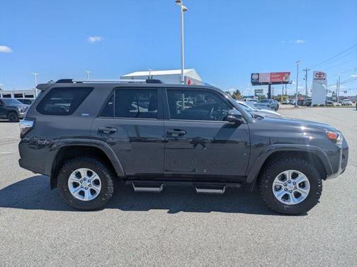 2024 Toyota 4Runner SR5 Premium