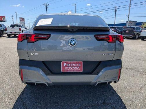 Gray Metallic 2025 BMW X2 xDrive28i