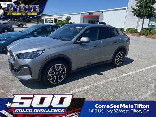 Gray Metallic 2025 BMW X2 xDrive28i