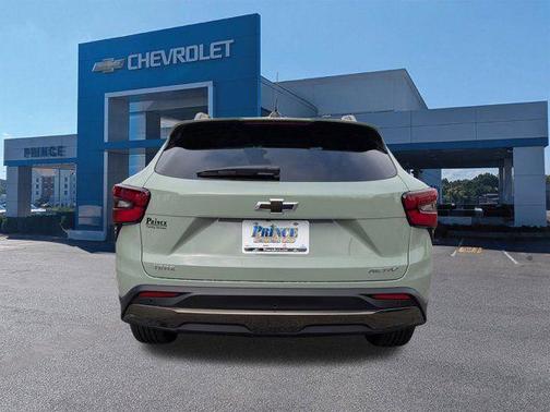 Cacti Green 2026 Chevrolet Trax FWD ACTIV