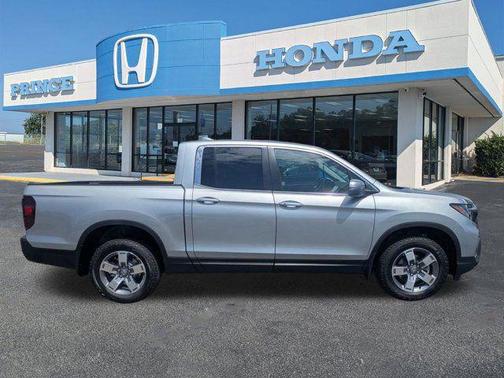 Solar Silver Metallic 2026 Honda Ridgeline RTL
