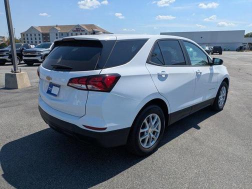 2023 Chevrolet Equinox LS