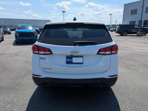 2023 Chevrolet Equinox LS