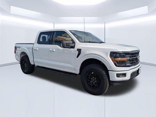 Oxford White 2025 Ford F-150 XLT