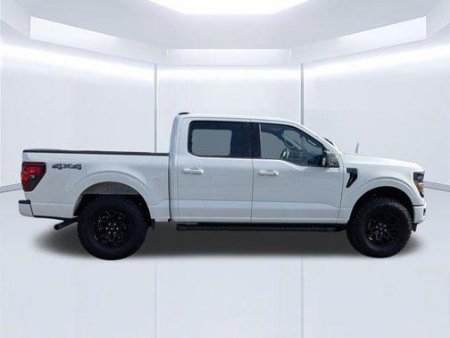 Oxford White 2025 Ford F-150 XLT